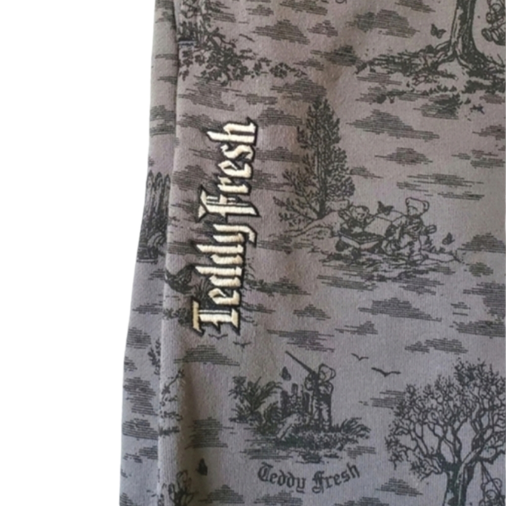 TF Gray Bear Sweatpants w Old English Logo Patch